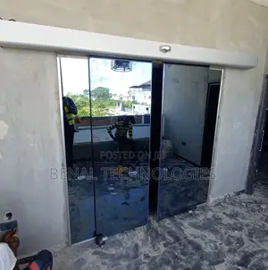 Automatic Motion-Actuated Sliding Door