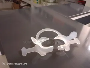 C Shape Dental Cheek Rectrator