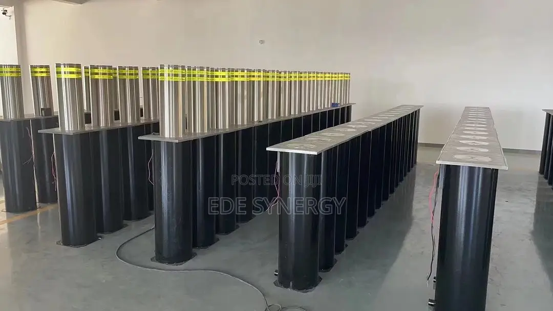 168mm Manual Bollards