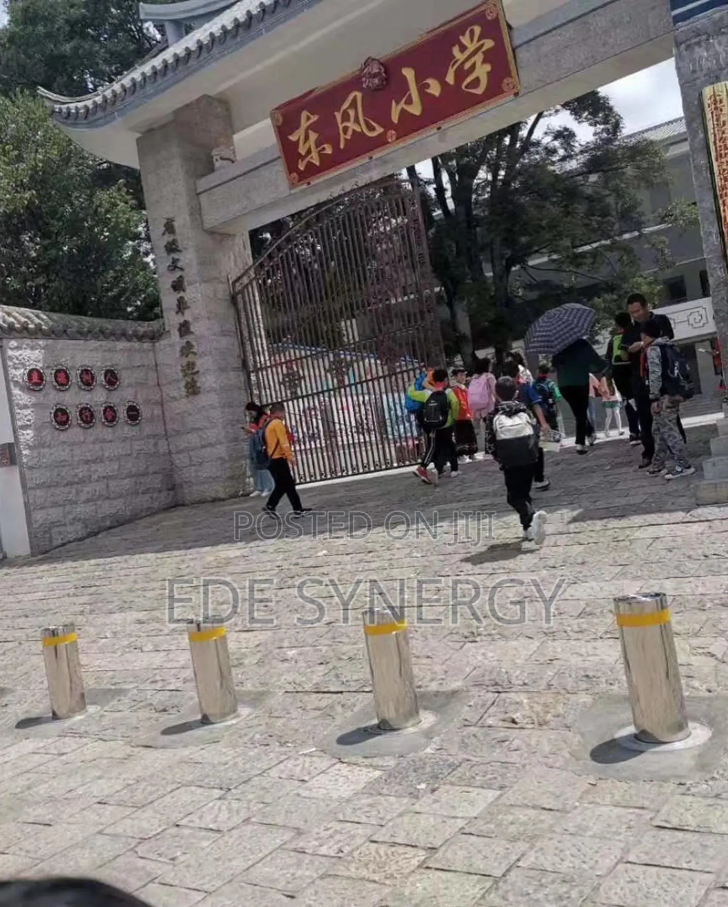168mm Manual Bollards