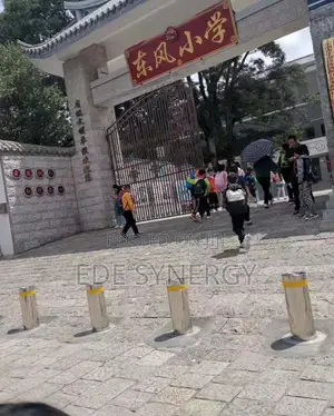 168mm Manual Bollards
