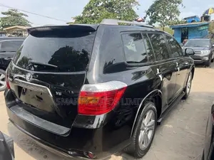 Toyota Highlander 2010 Black