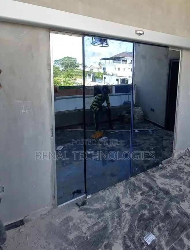 Sensorized Auto Sliding Door