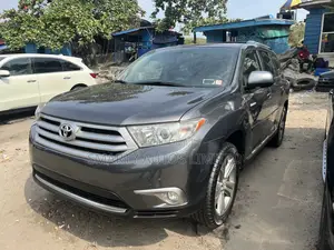 Toyota Highlander 2012 Gray