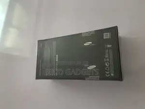 New Samsung Galaxy S10 128 GB Black
