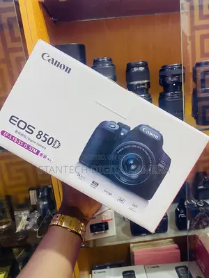 Canon 850d With 18-55mm STM Lens