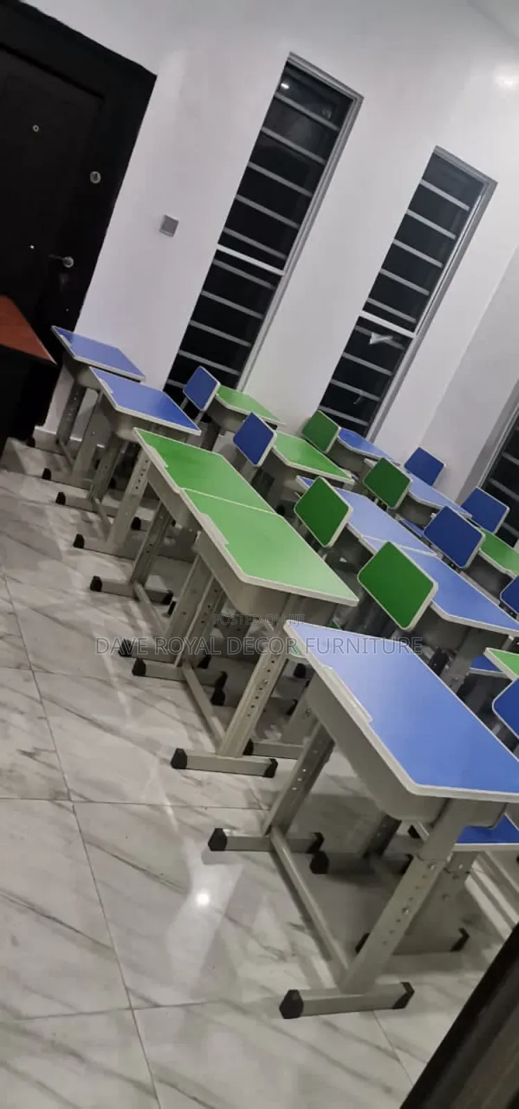 High Quality Student Desk.