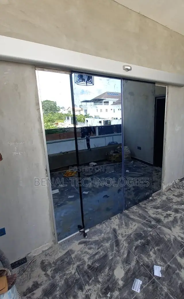 Sliding Door With Auto Sensor Activated