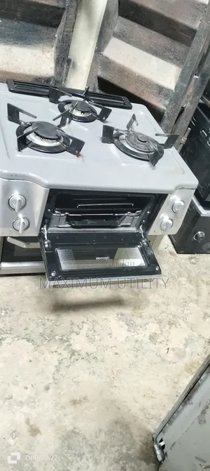 Uk 3 Burners Gas Cooker Wit Oven N Grill of Different Types