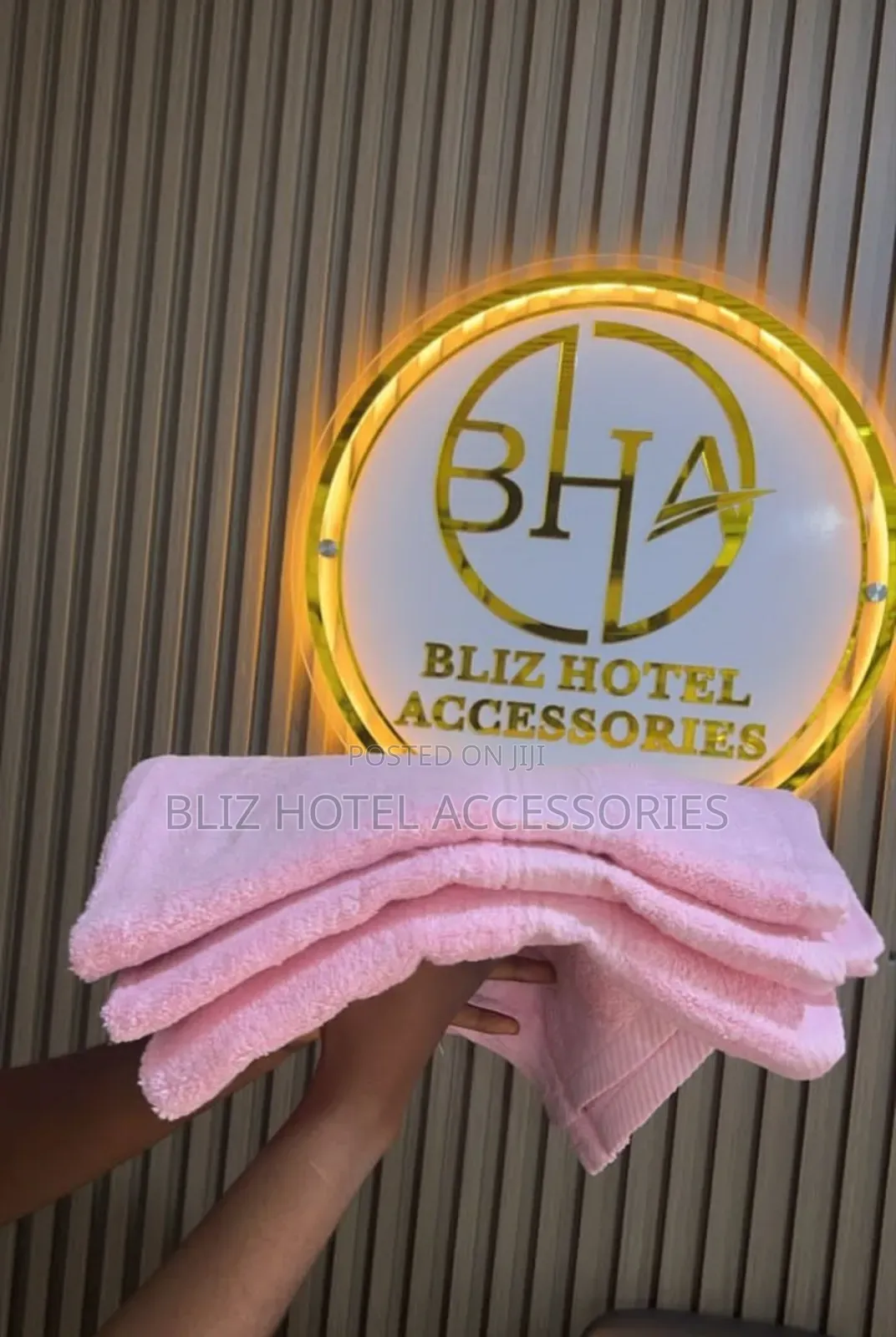 Color To White Towel
