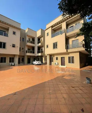 3bdrm Apartment in Lekki Phase 1 for rent