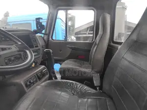 Mack CH 10tyres Cap 2011