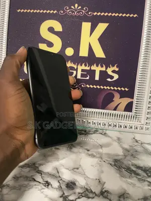 Apple iPhone 11 64 GB Black