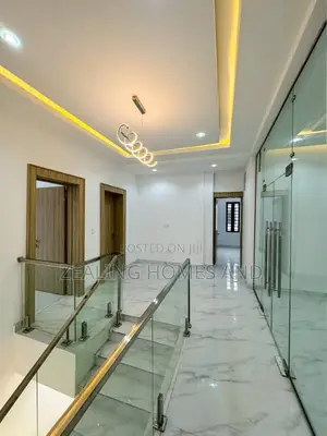 5bdrm Duplex in Chevron Lekki Phase for sale