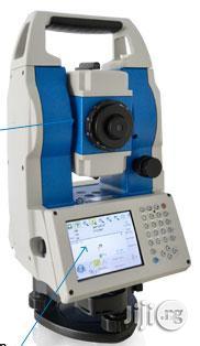 R2 Total Station Reflectorless 350 Meters
