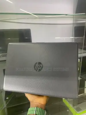 Laptop HP 240 G8 8GB Intel Core i5 SSD 256GB