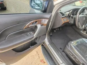 Acura MDX Technology Package SUV AWD (3.7L 6cyl 6A) 2012 Silver