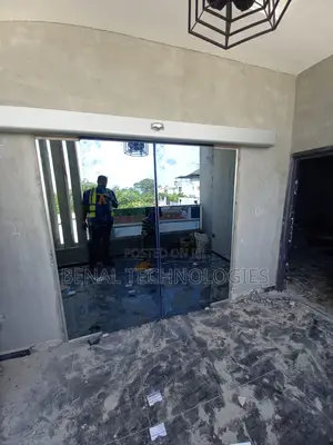 Automatic Motion -Detector Sliding Door