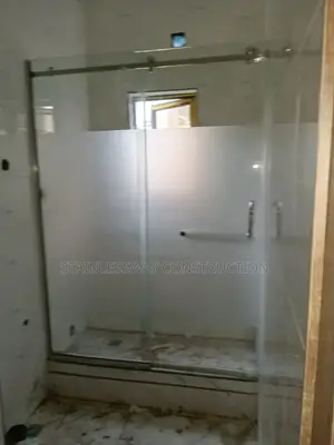 Enclosure/Glass Shower Cubicle