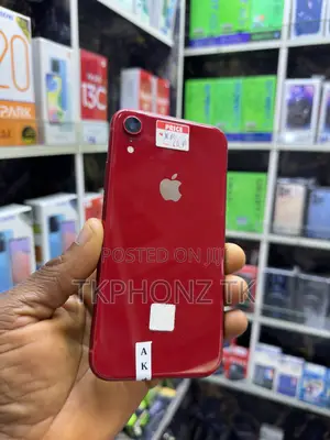 Apple iPhone XR 64 GB Red