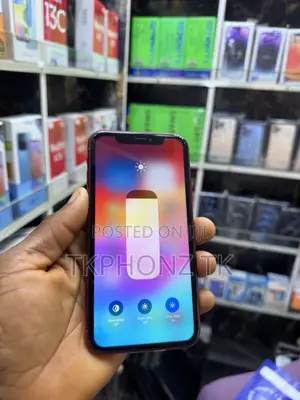 Apple iPhone XR 64 GB Red