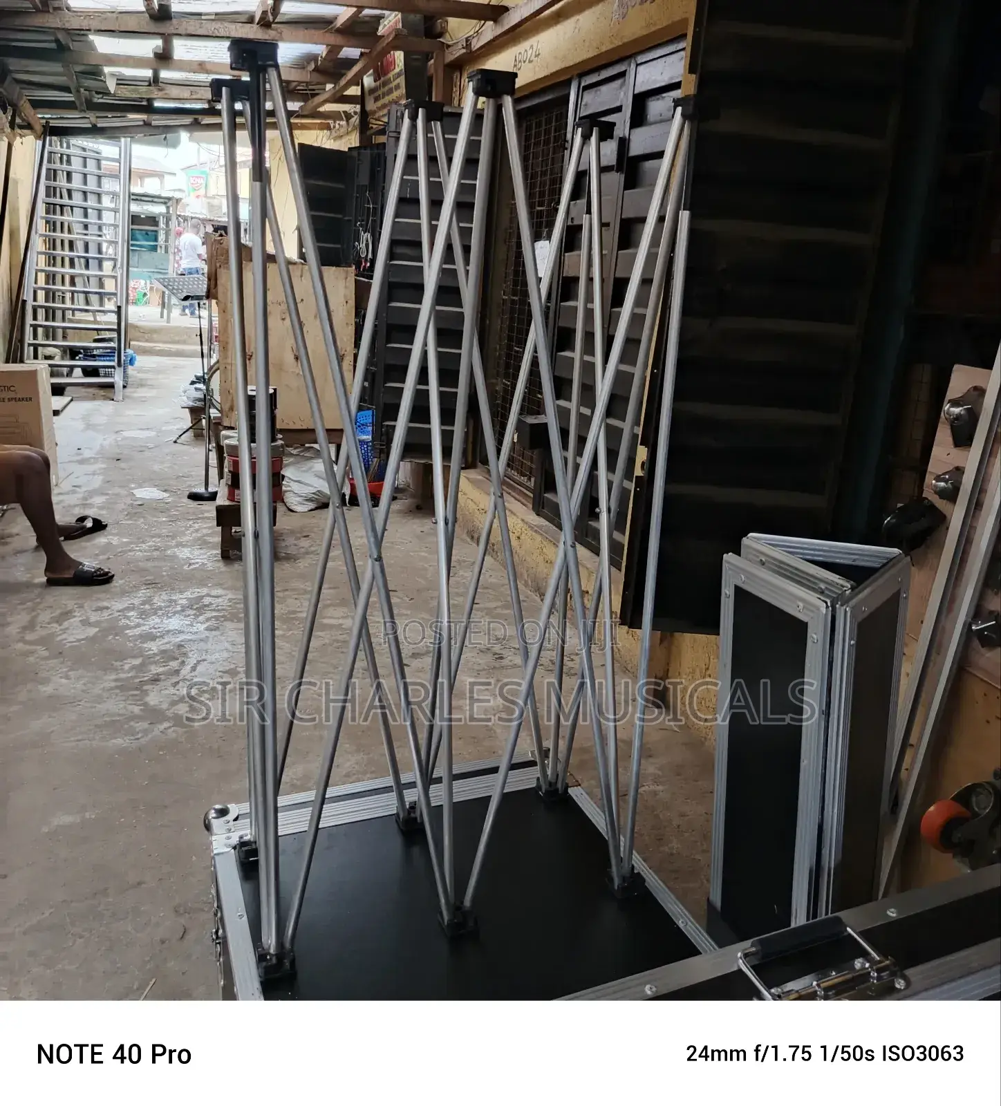 High Quality Dj Stand