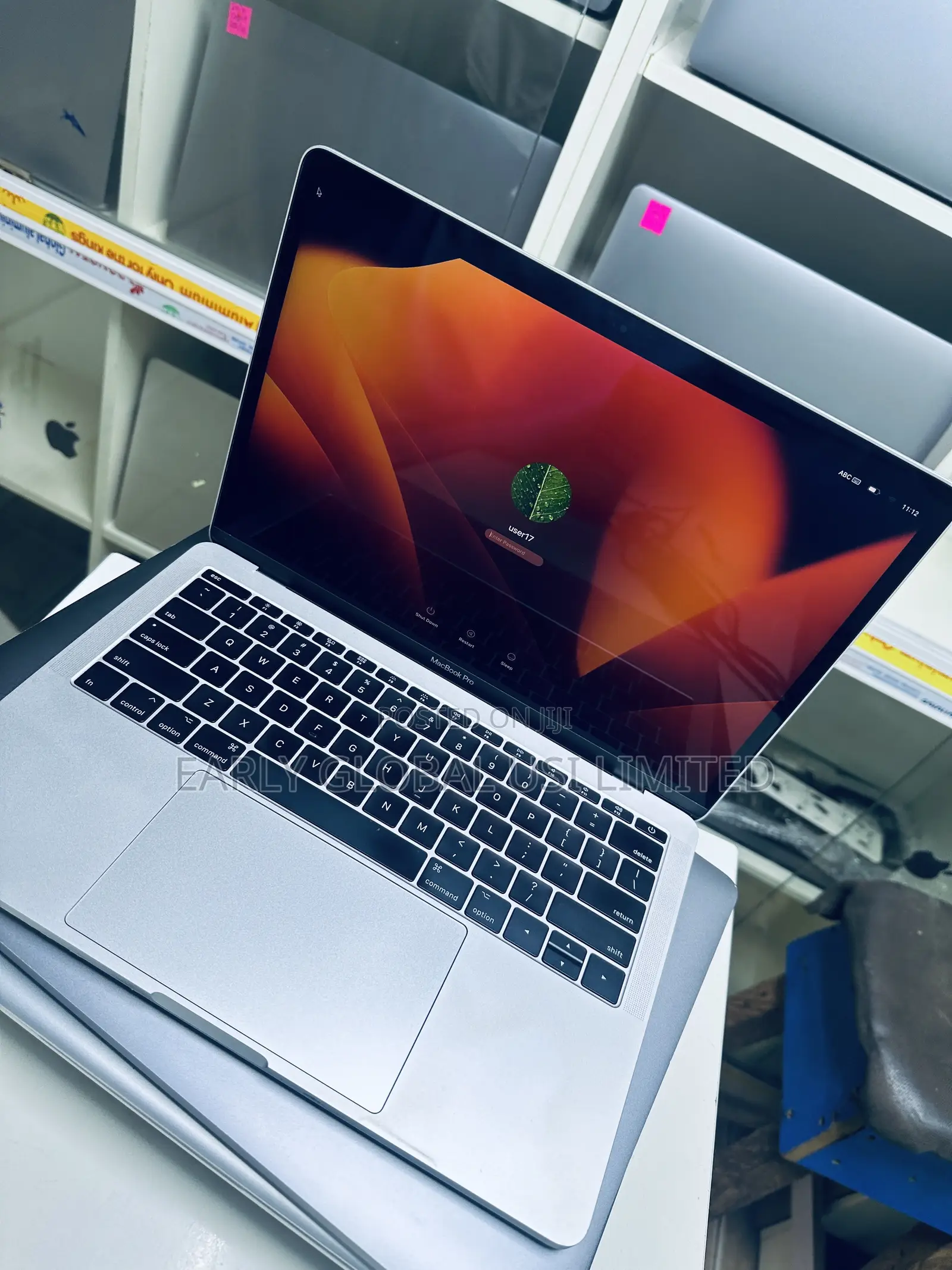 Laptop Apple MacBook Pro 2017 8GB Intel Core I5 SSD 256GB