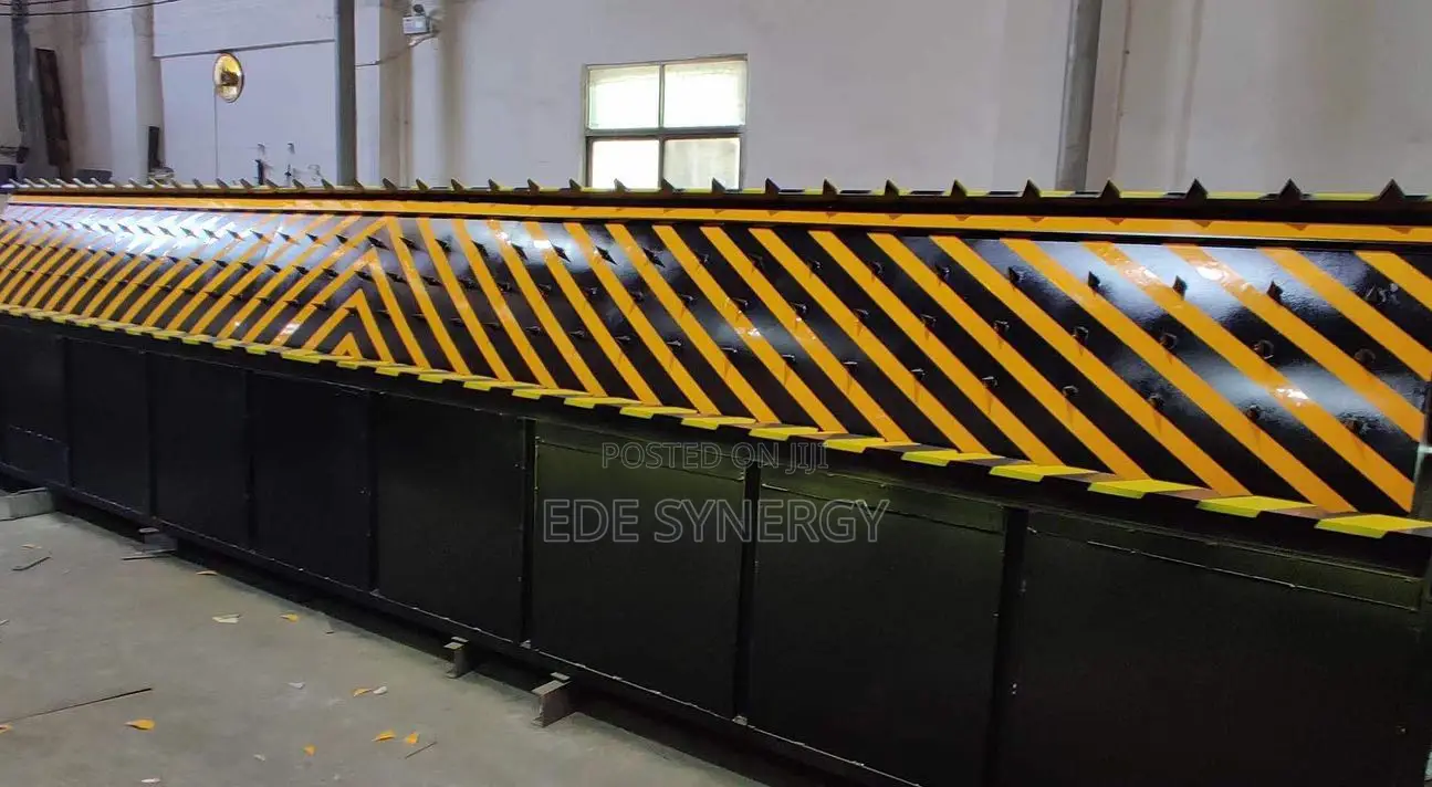 3M Hydraulic Road Blocker