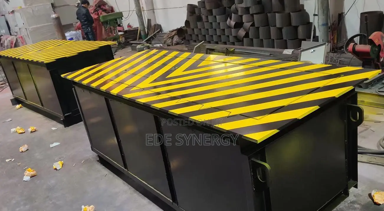 3M Hydraulic Road Blocker