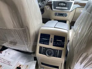 Mercedes-Benz GL-Class 2015 Brown