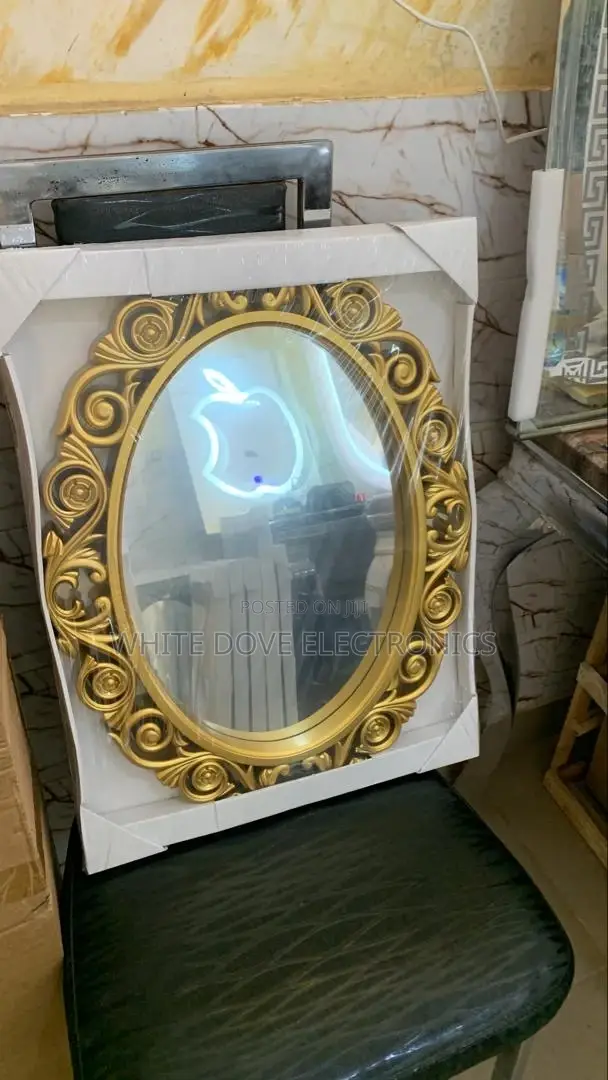 Mirrors Available in Different Design and Color