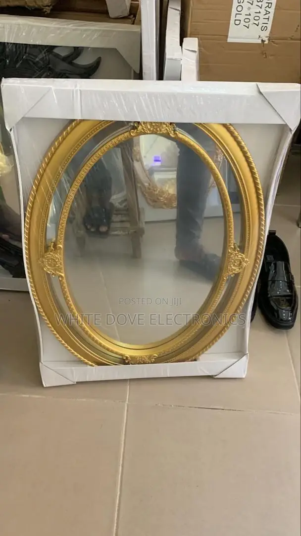 Mirrors Available in Different Design and Color