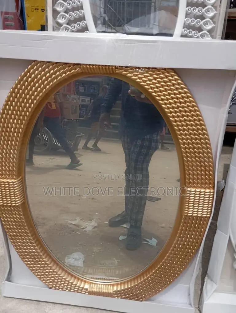Mirrors Available in Different Design and Color