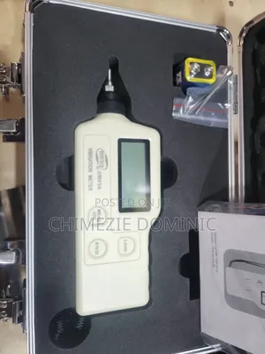 Digital Vibration Meter