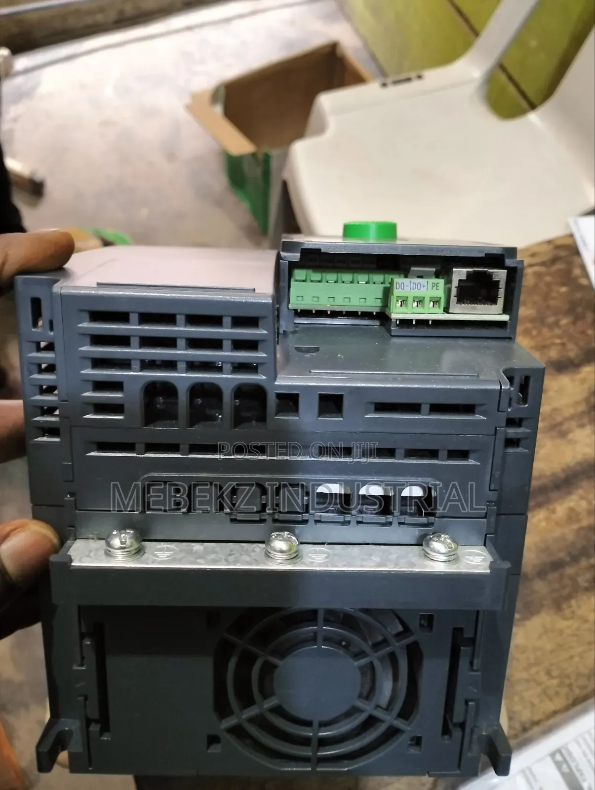 Schneider Frequency Converter ATV320U22N4C