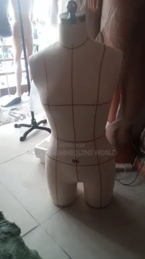 Size 12 Fully Pinnable Red Lines Body Form
