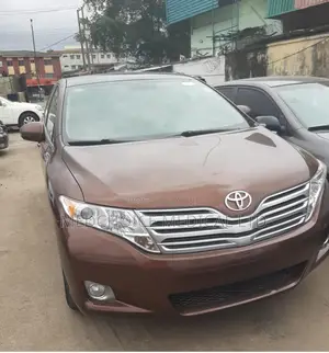 Toyota Venza AWD 2011 Brown