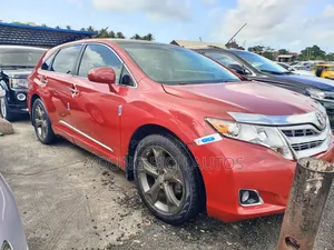 Toyota Venza 2011 Red