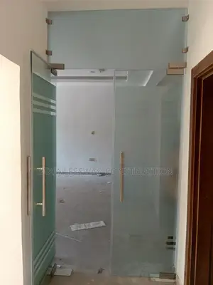 Swing Star Door