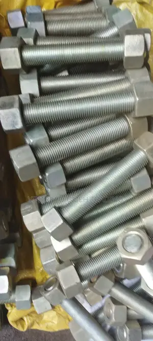 1 1⁄4 X 230mm Stud Bolt and Nuts, Bi Chromate Treated, B7/2h