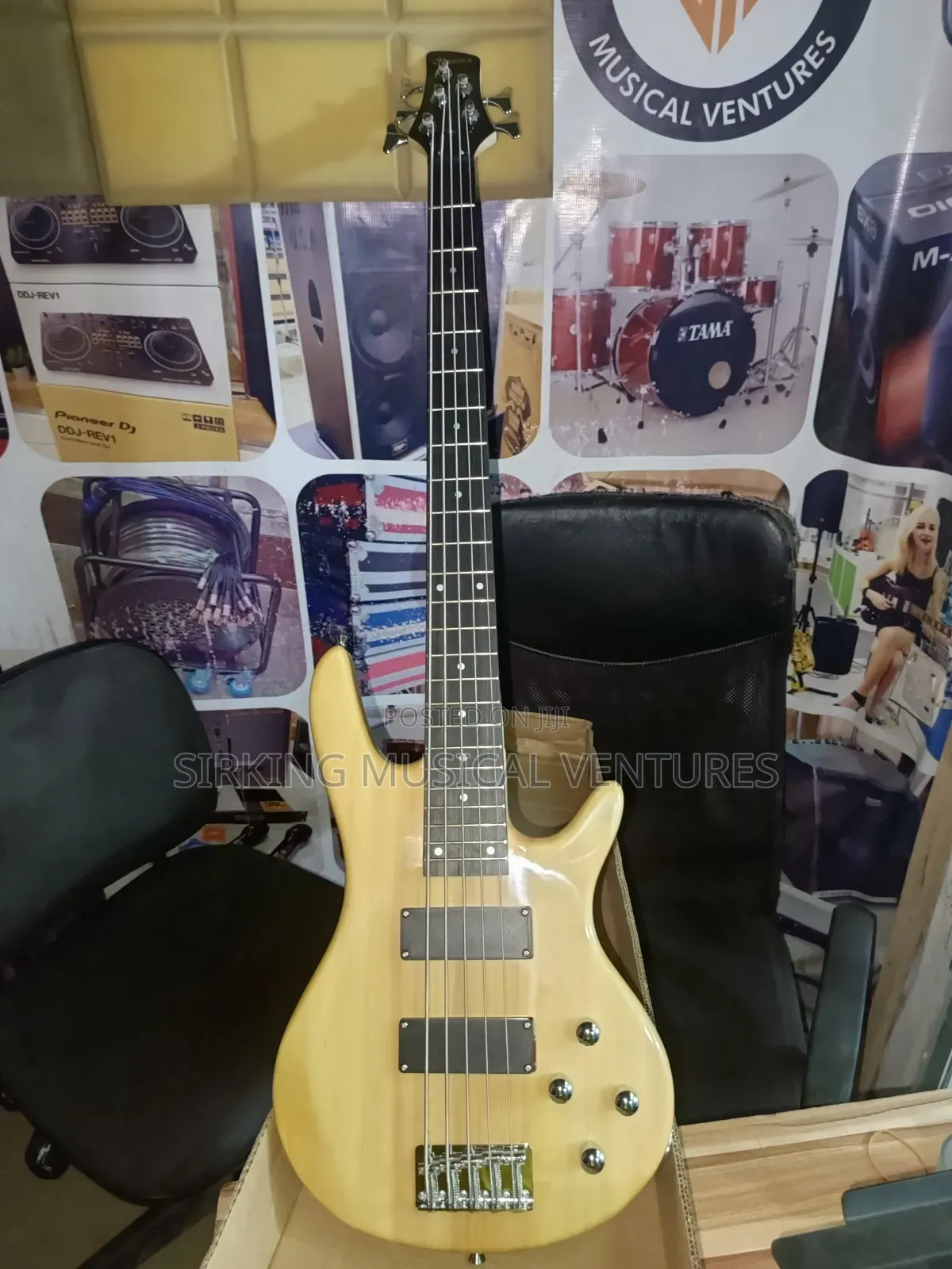 5 Strings Bass Guitar 24 Flex With Belt, Bag Extra Strings
