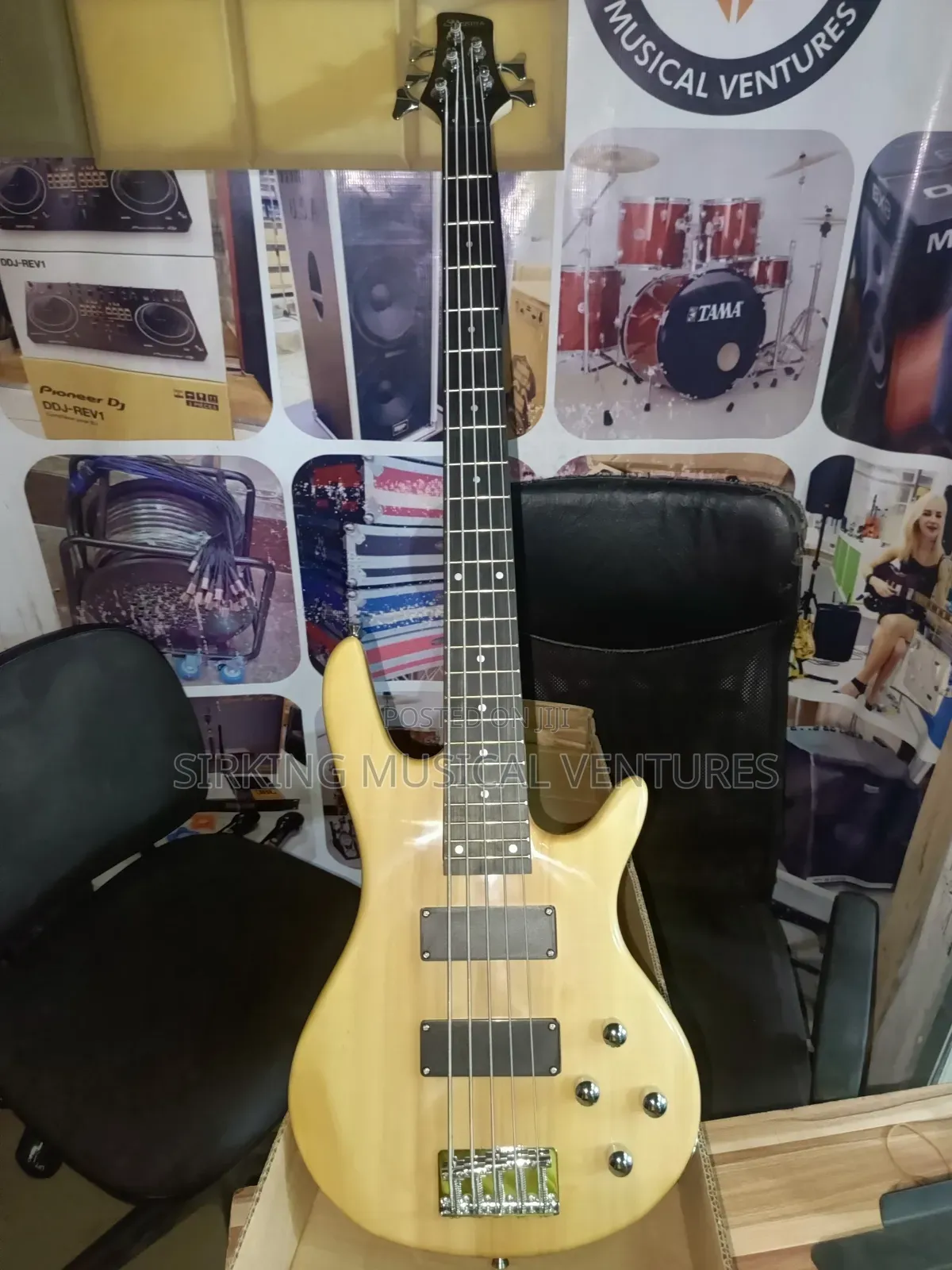 5 Strings Bass Guitar 24 Flex With Belt, Bag Extra Strings