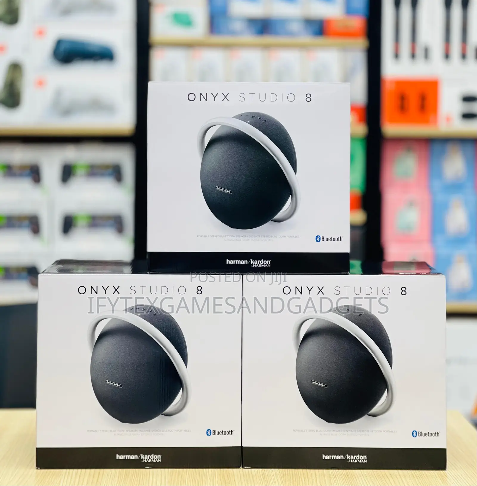 Onyx Studio 8 Speaker