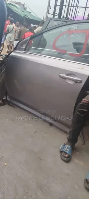 Front Left Door Toyota RAV4 2018