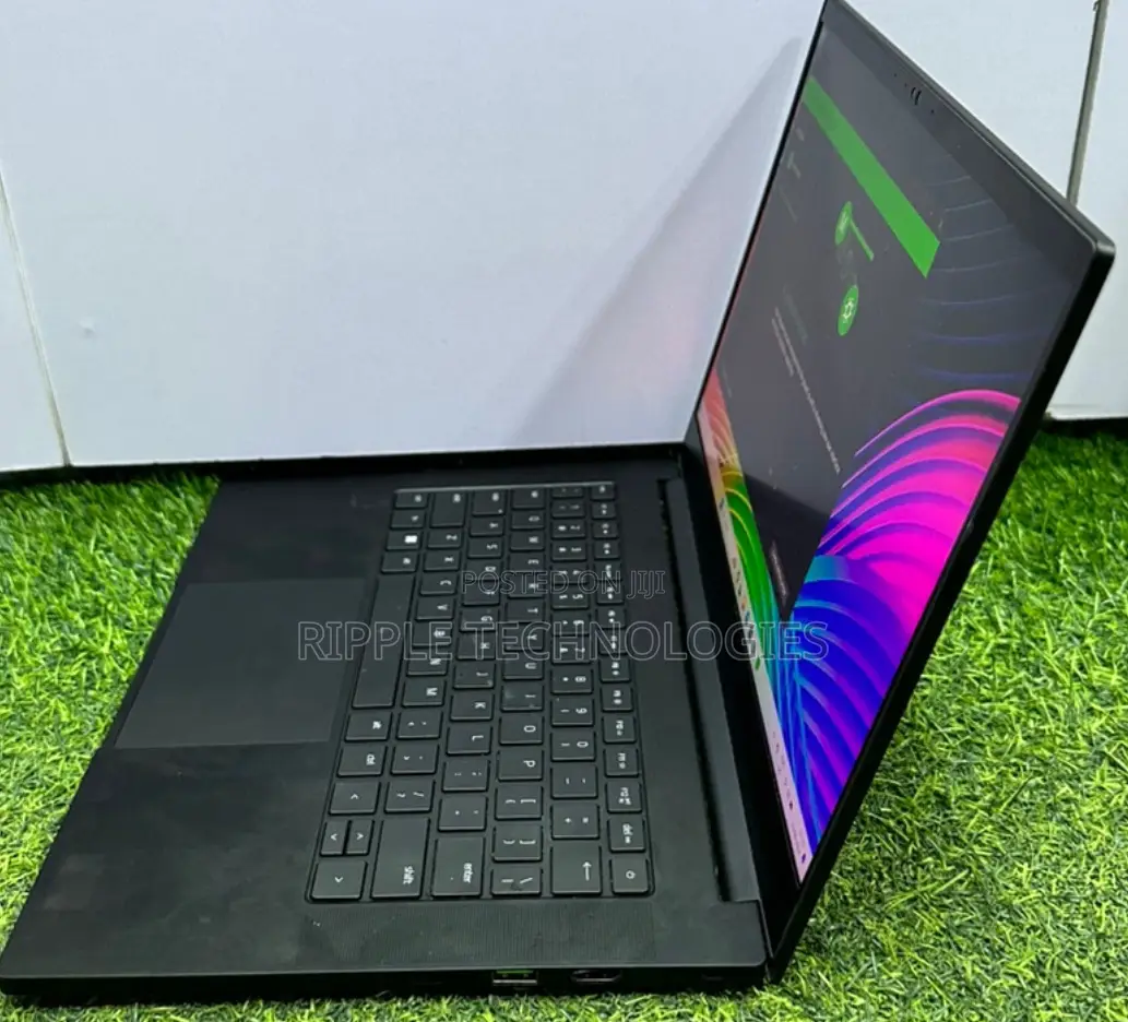 Laptop Razer Blade 16GB AMD Ryzen 9 SSD 1T