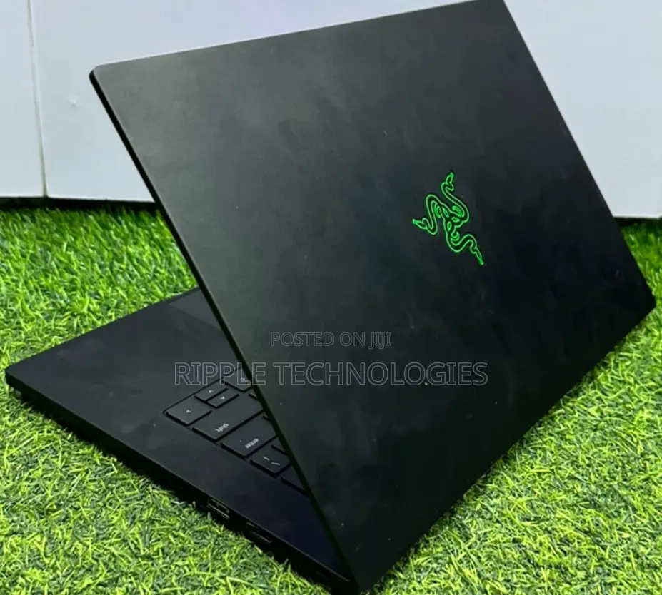 Laptop Razer Blade 16GB AMD Ryzen 9 SSD 1T