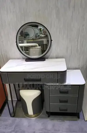Unique Console Mirror Set