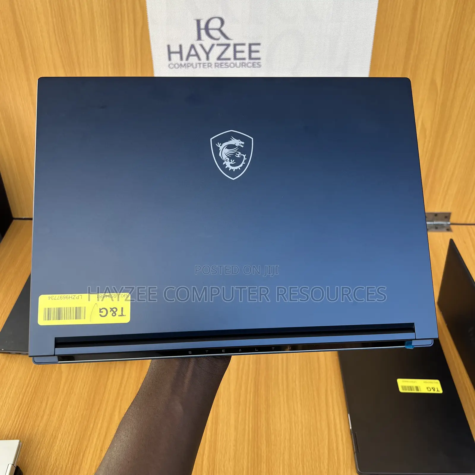 Laptop MSI Stealth 17 Studio A13V 32GB Intel Core I7 SSD 1T