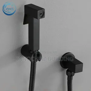 Black Pressing Shower With Tee Tap