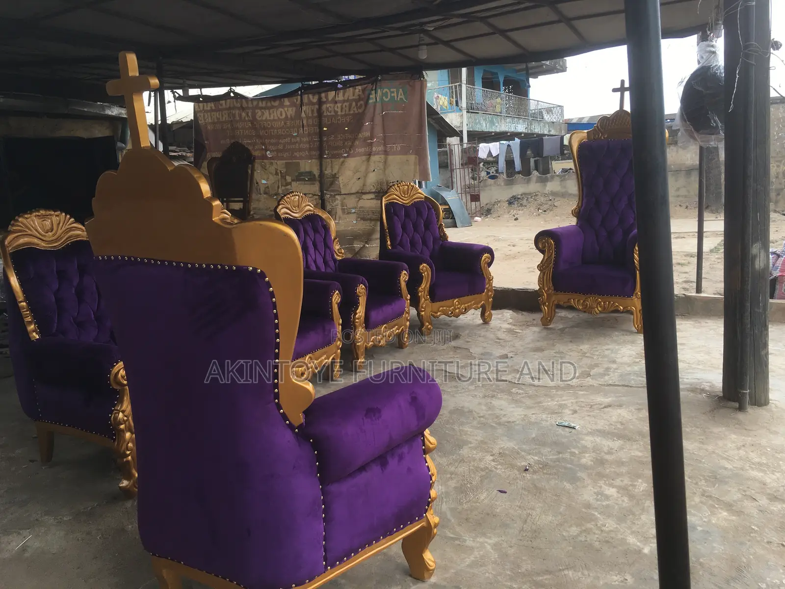 Royal Chair